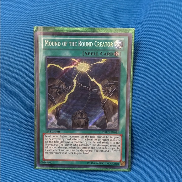 Mound Of The Bound Creator Spell Card 1st Edition Shiny 1996 NWOTS